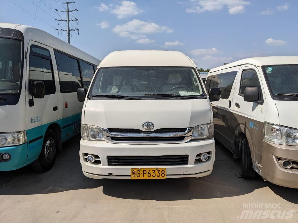 Toyota Hiace Autobus interurbani