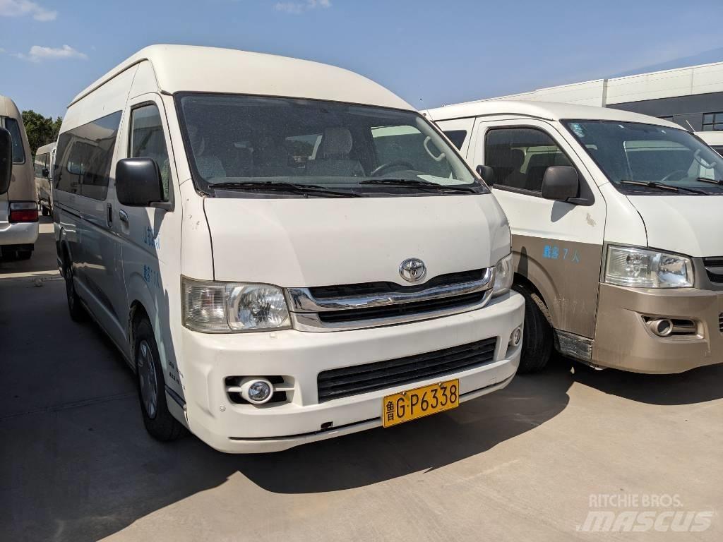 Toyota Hiace Autobus interurbani