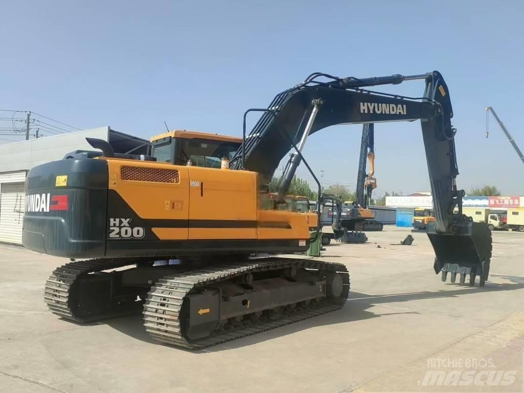 Hyundai HX 200 Escavatori cingolati