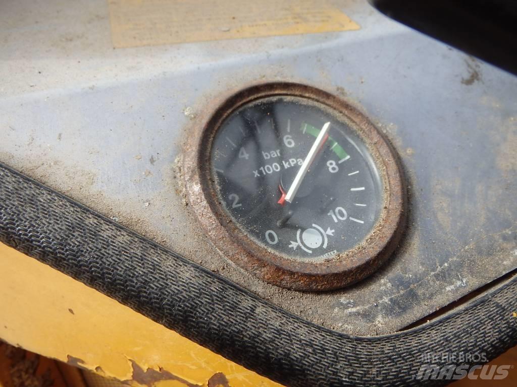 Volvo BM 4300 4x4 Pale gommate