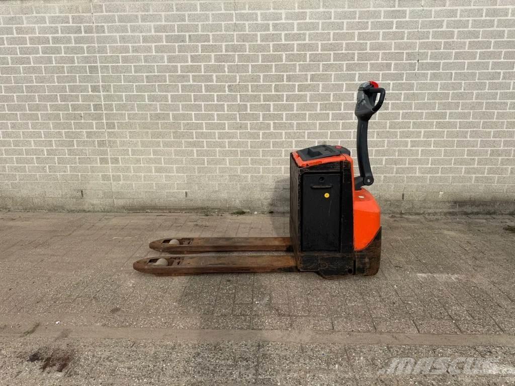 BT SWE200D Transpallet uomo a terra