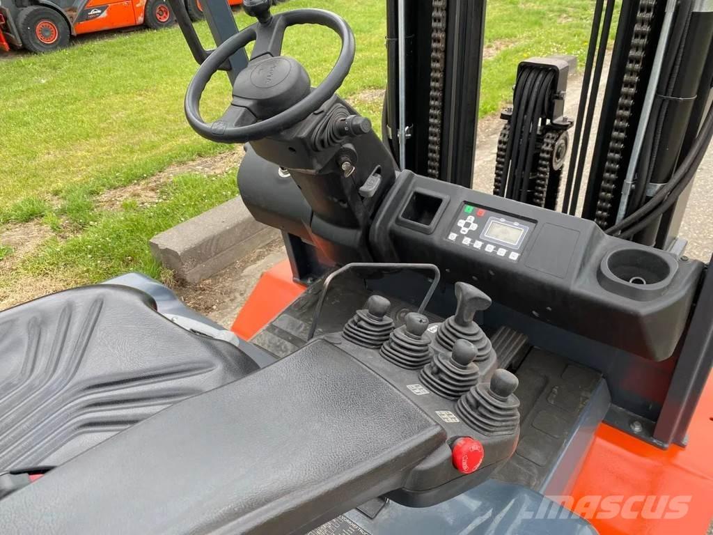 Toyota 8FBMT40 Carrelli elevatori elettrici