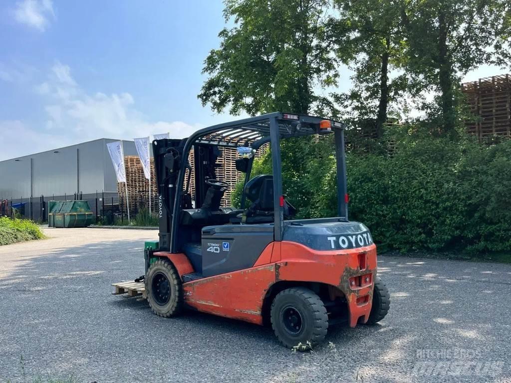 Toyota 8FBMT40 Carrelli elevatori elettrici