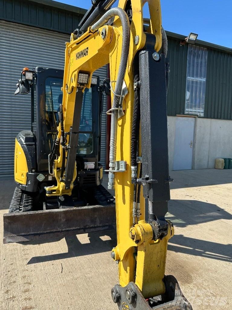 Yanmar voi33 Miniescavatori