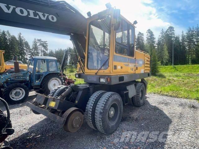 Volvo EW 200 4x4 Escavatori gommati