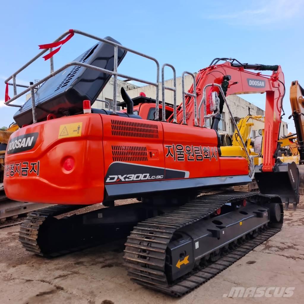 Doosan DX 300 LC-9S Escavatori cingolati