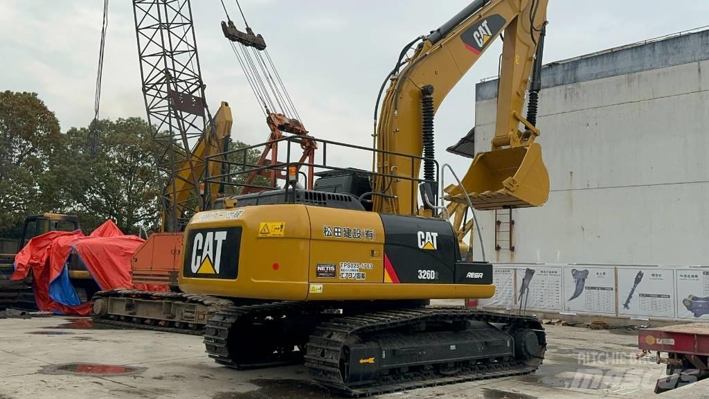 CAT 326D2 Escavatori cingolati