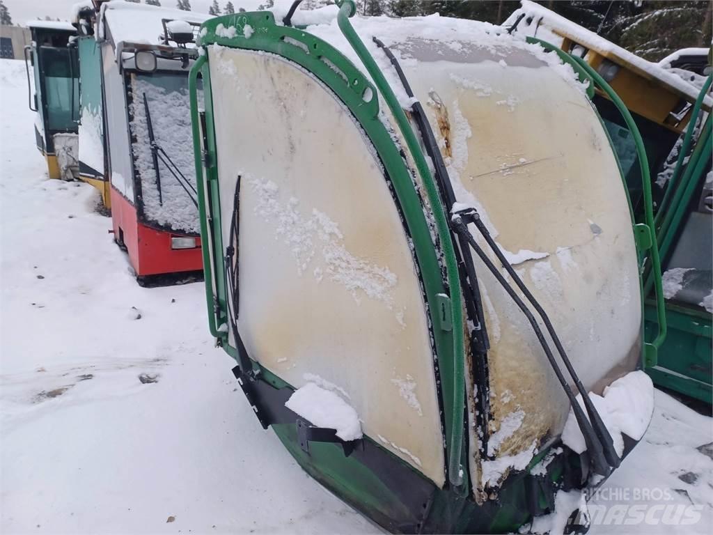 John Deere 1210e Cabine e interni