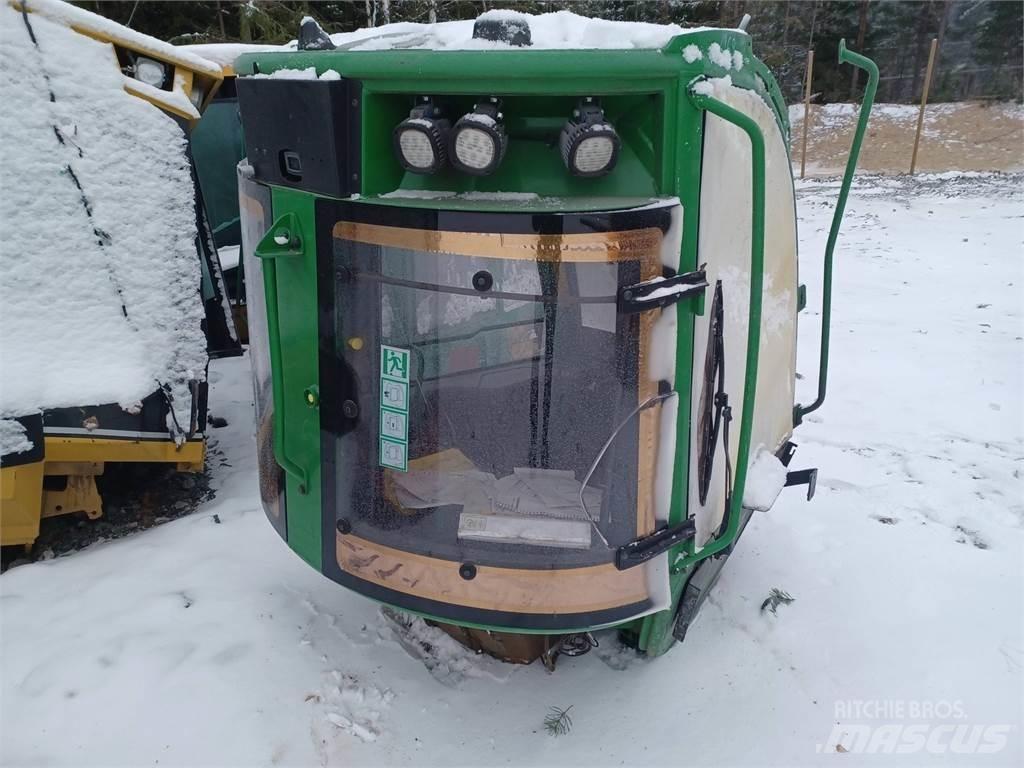 John Deere 1210e Cabine e interni