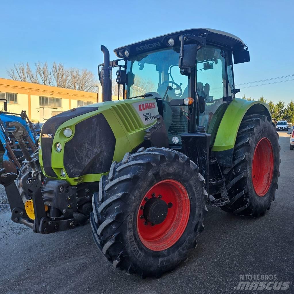 CLAAS Arion 550 Trattori