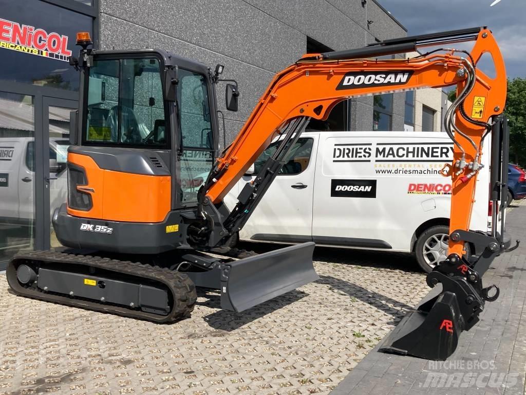 Develon DX 35 Z-7 Miniescavatori