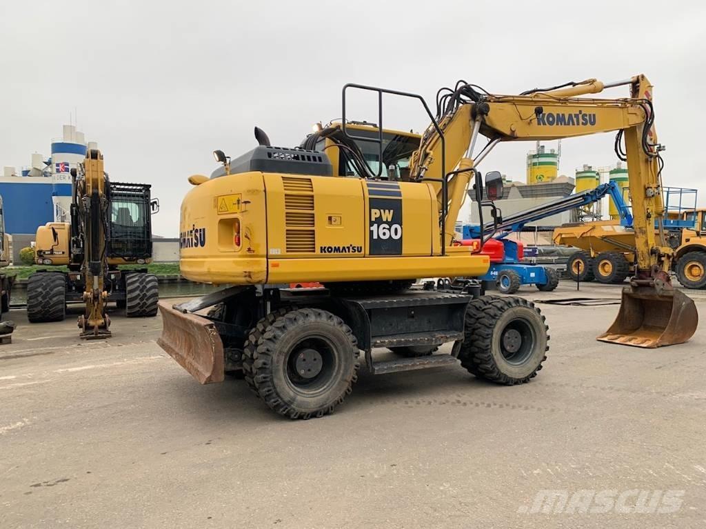 Komatsu PW160-8 Escavatori gommati