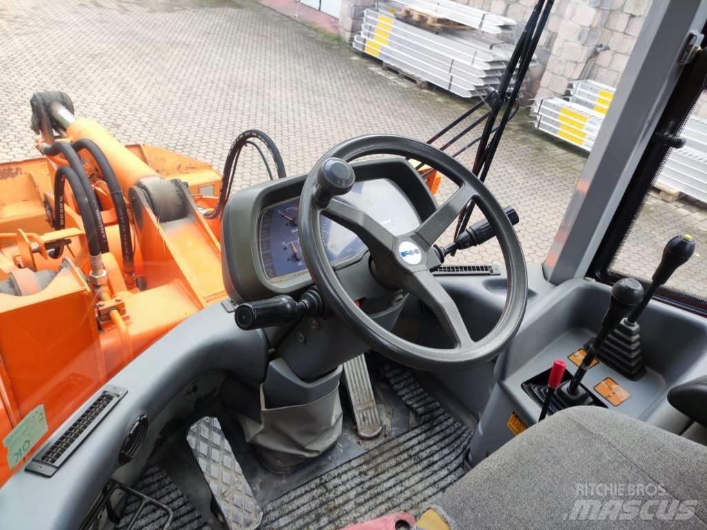 Fiat-Hitachi W90 Pale gommate