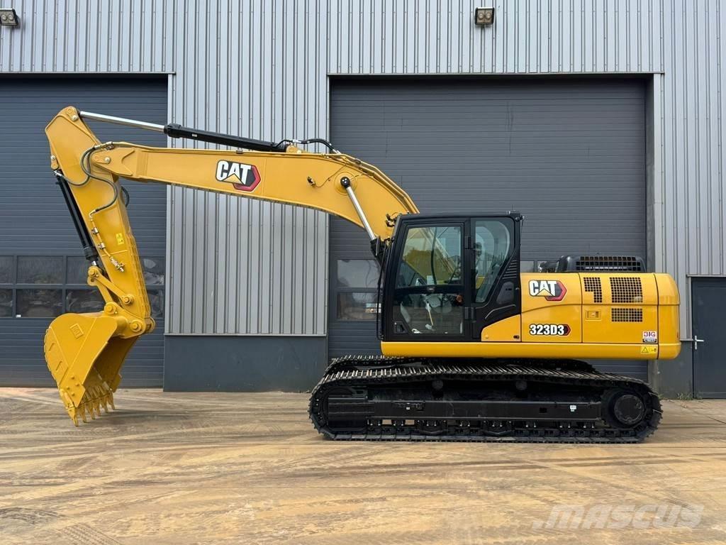 CAT 323D3 Escavatori cingolati