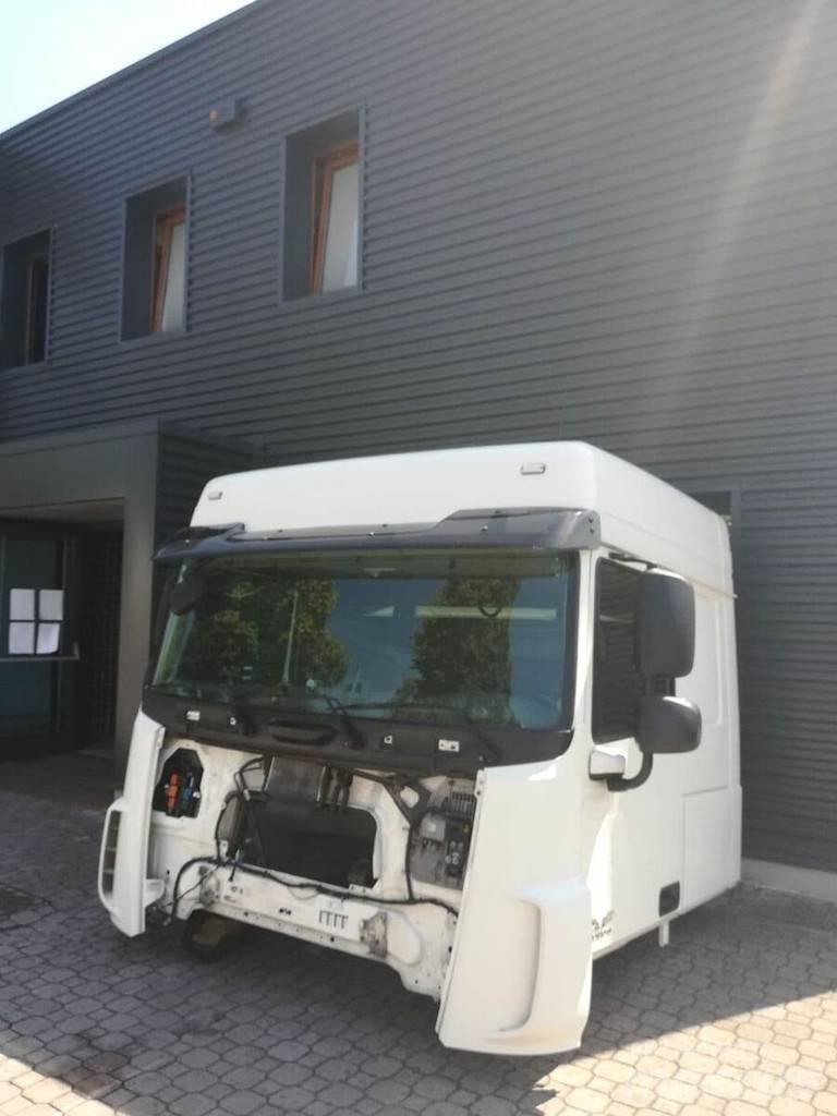DAF XF 106 Euro 6 Cabine e interni