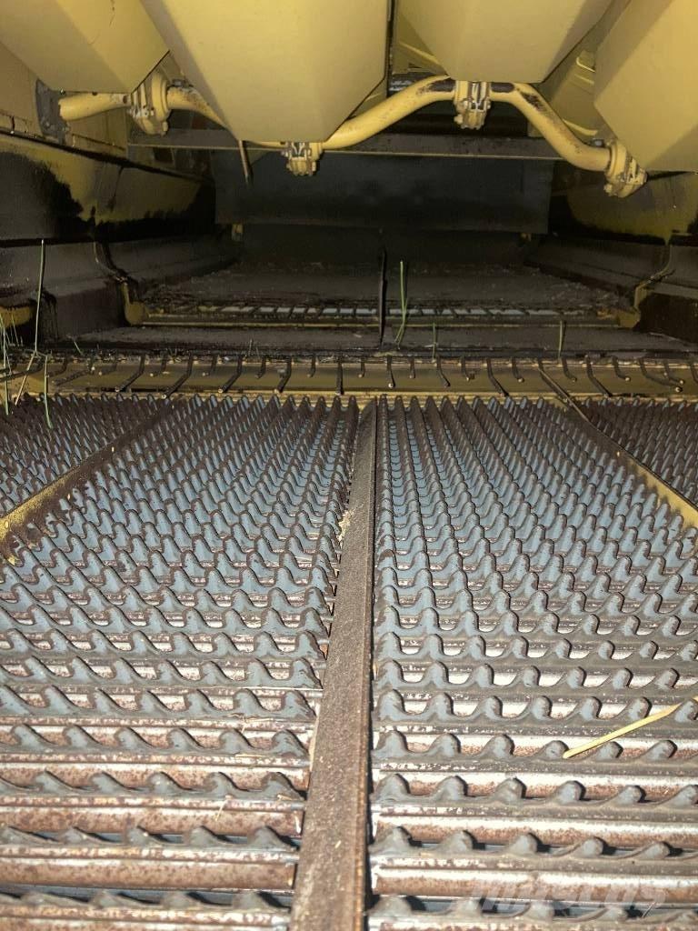 New Holland TX 30 Mietitrebbiatrici