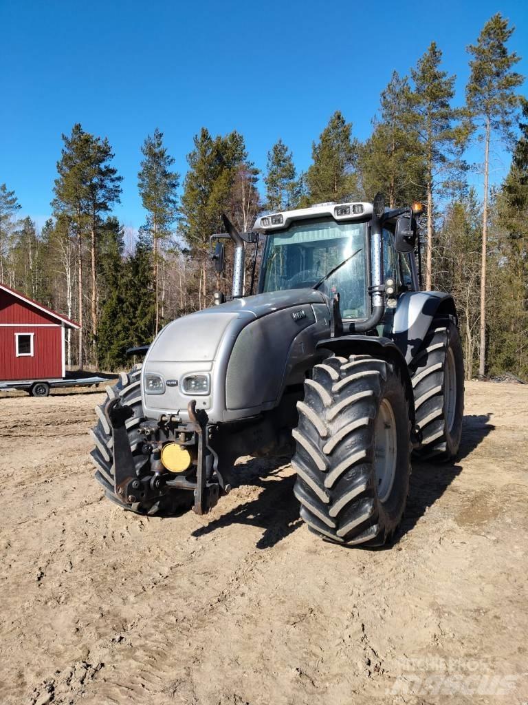 Valtra T130 Hi-Tek Trattori
