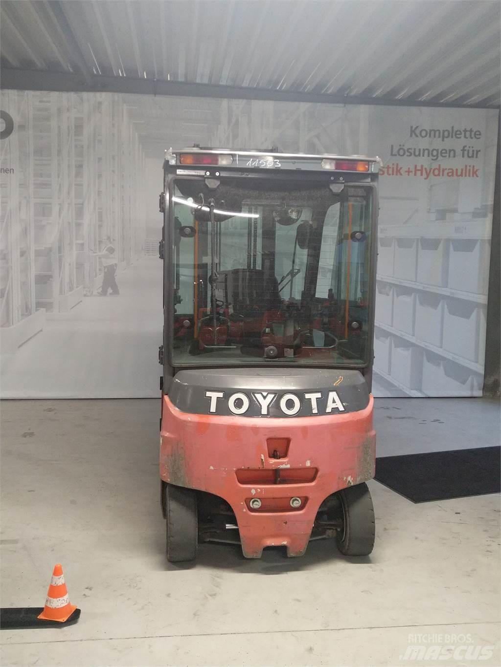 Toyota 8FBMT30 Carrelli elevatori elettrici