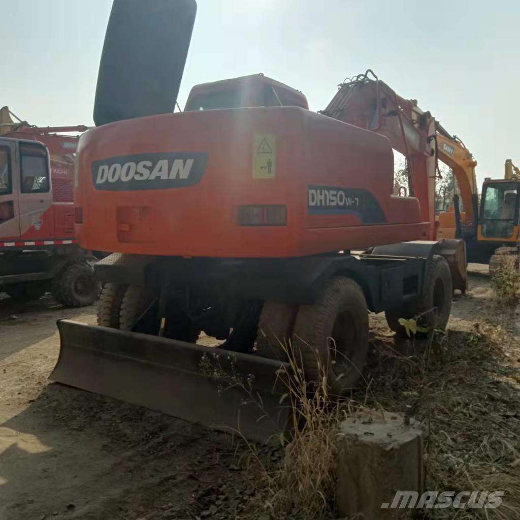 Doosan DH150W-7 Escavatori gommati