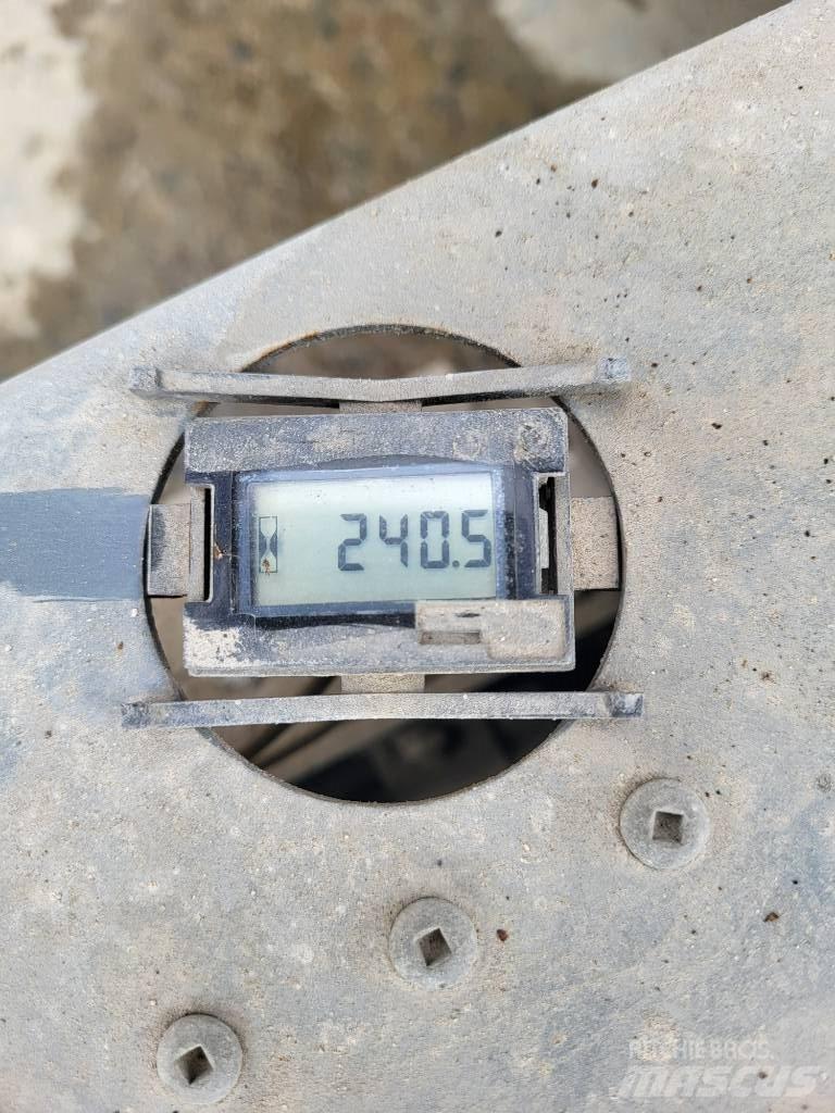 SkyJack 32/19 Piattaforme a pantografo