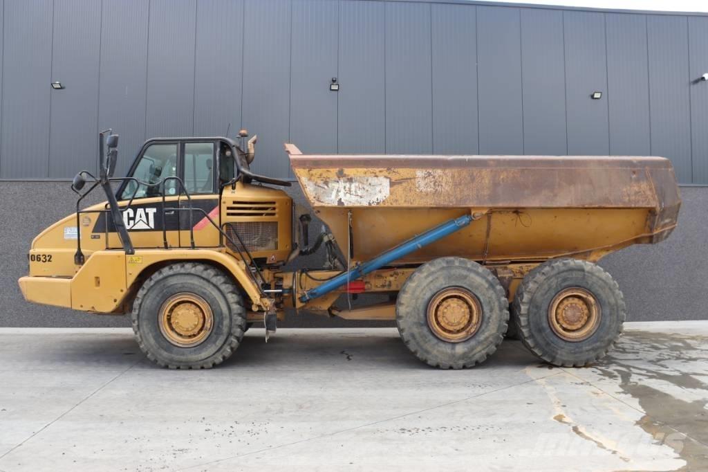 CAT 730 Dumpers articolati