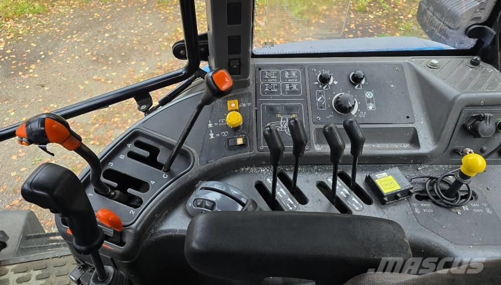 New Holland TM 120 Trattori