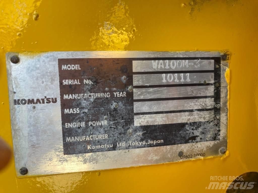 Komatsu WA100M-3 Pale gommate