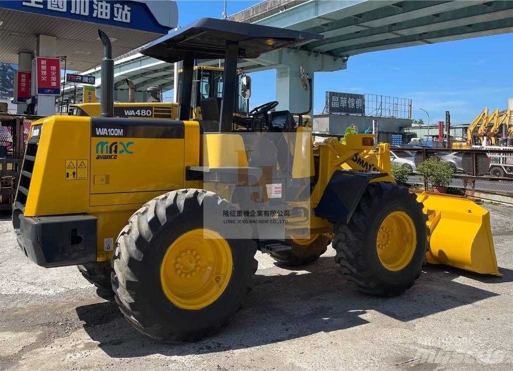 Komatsu WA100M-3 Pale gommate