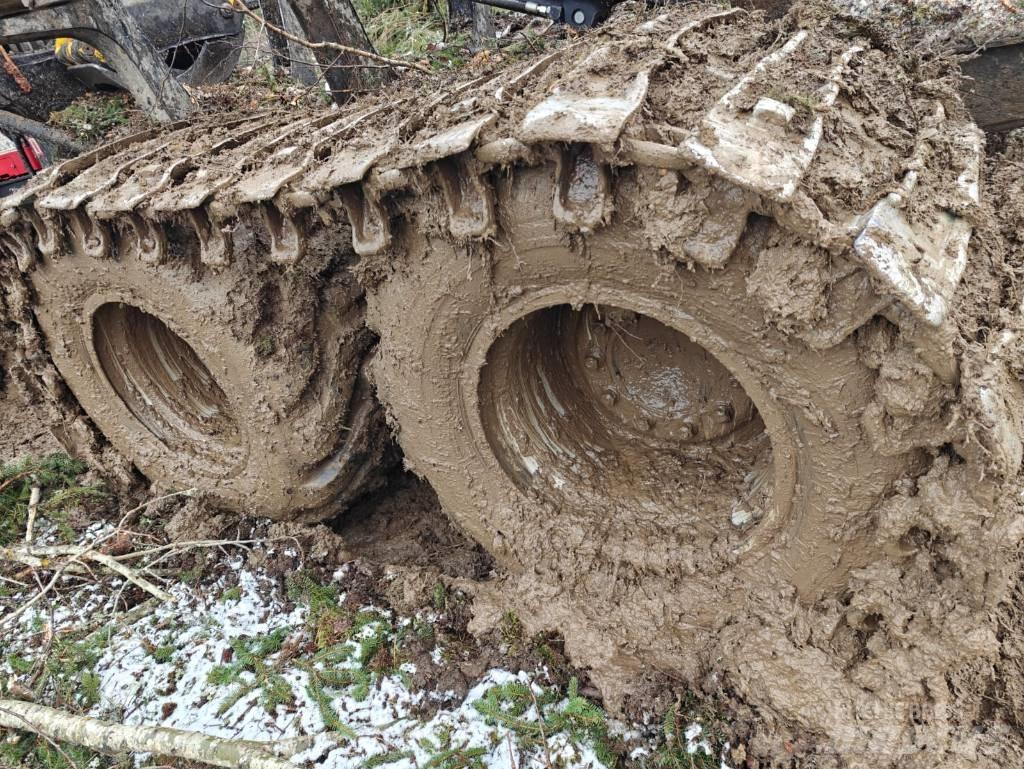 Komatsu 845 Forwarder