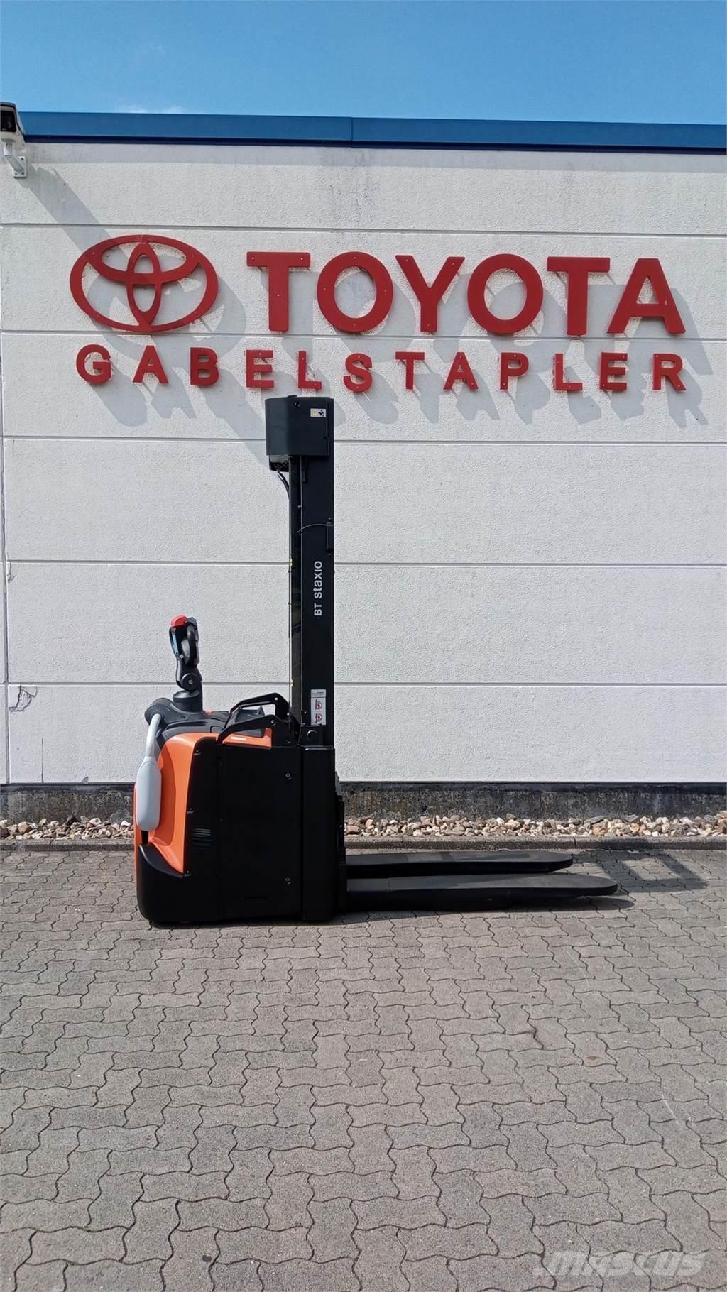 Toyota SWE160L Transpallet uomo a terra