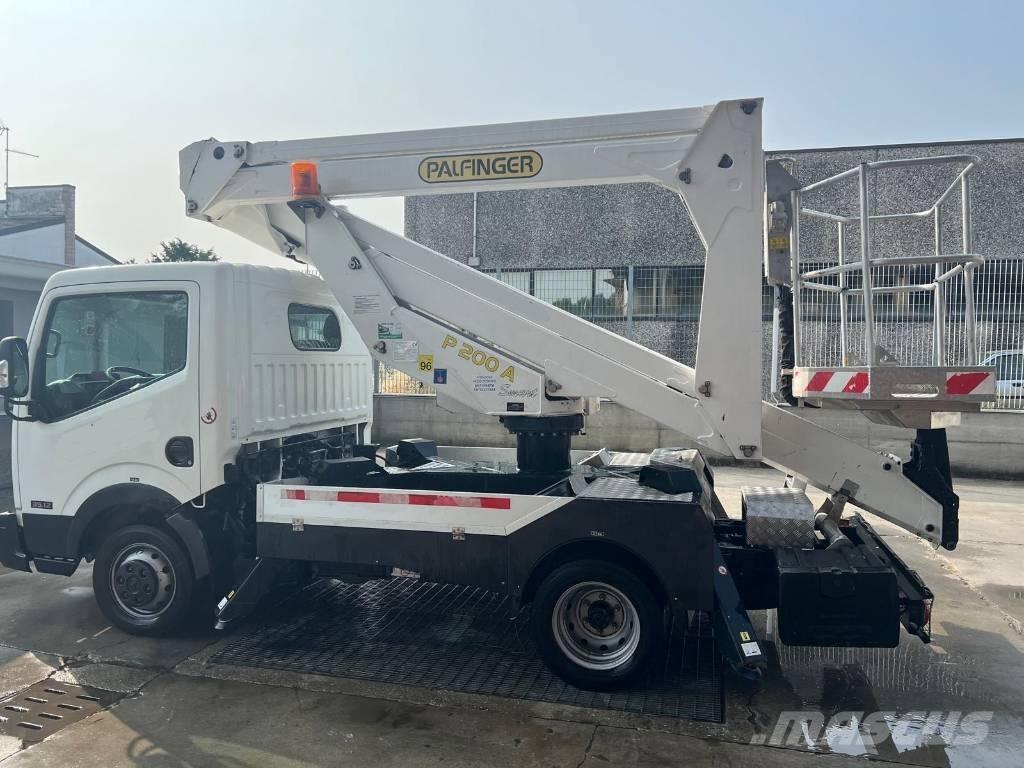 Palfinger P 200 A Piattaforme autocarrate