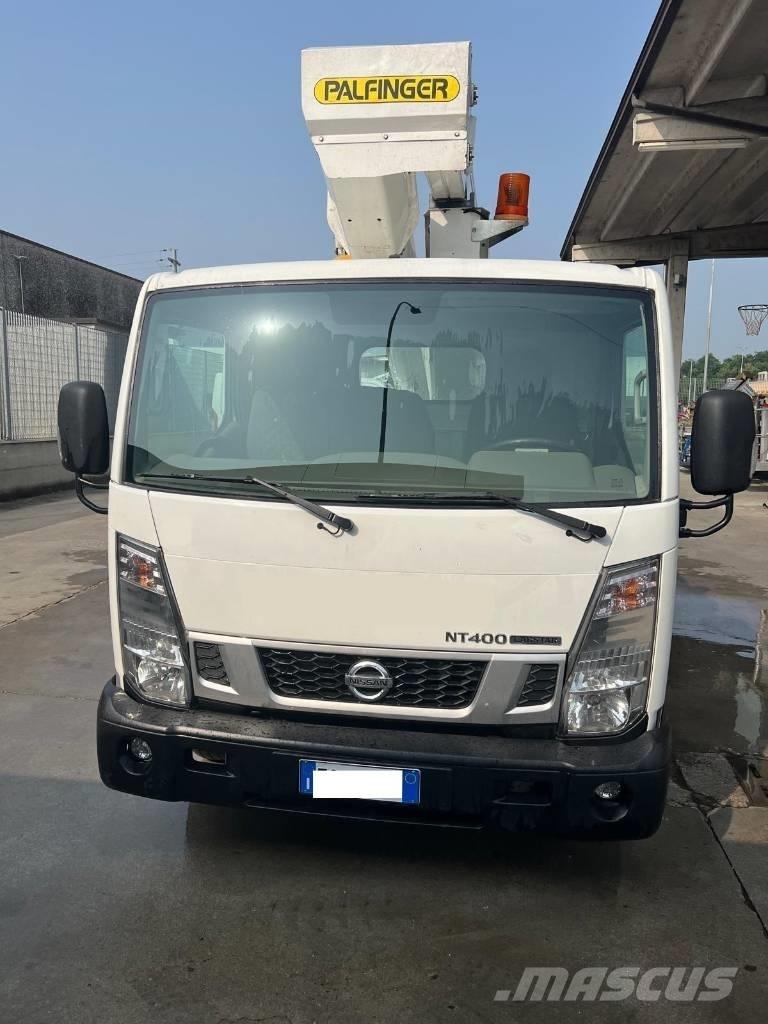Palfinger P 200 A Piattaforme autocarrate