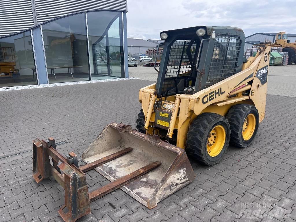 Gehl 3840 E Mini Pale Gommate