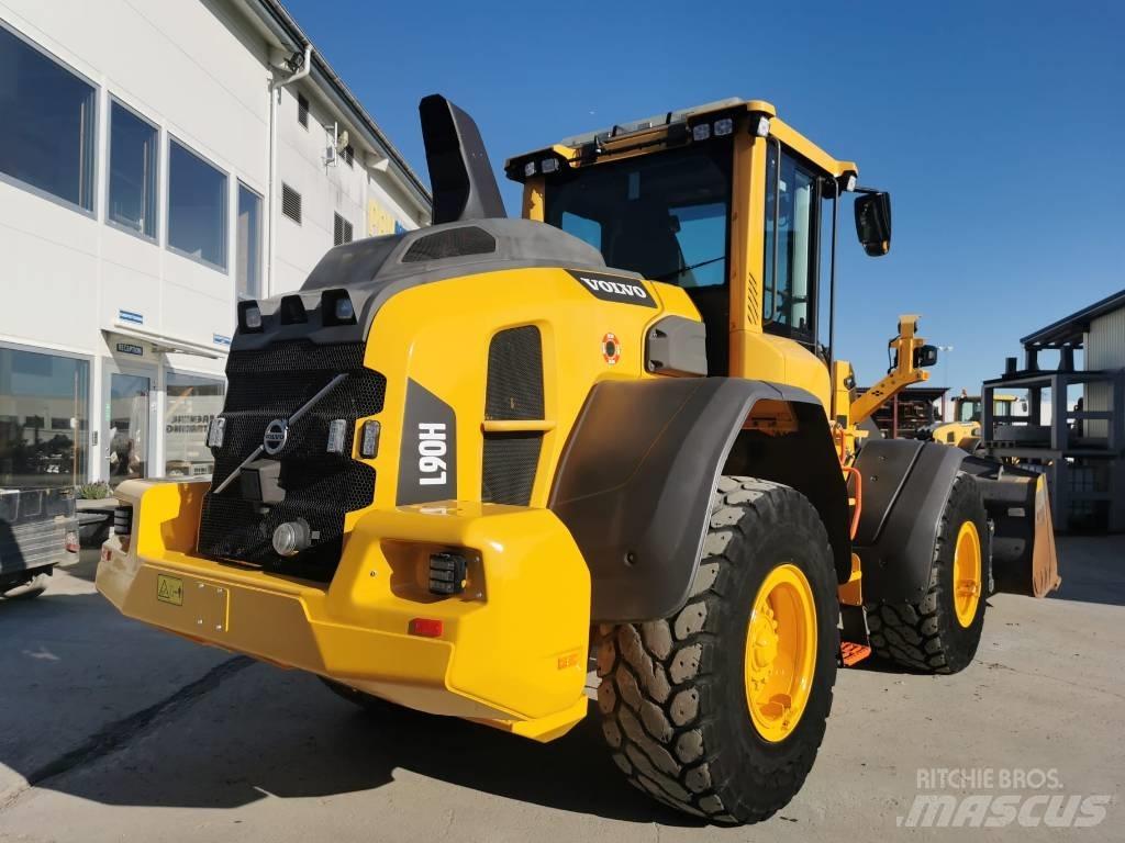 Volvo L 90 H Pale gommate