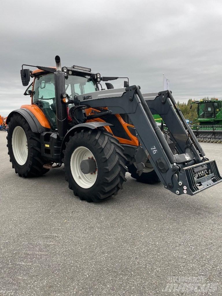 Valtra T174 Trattori