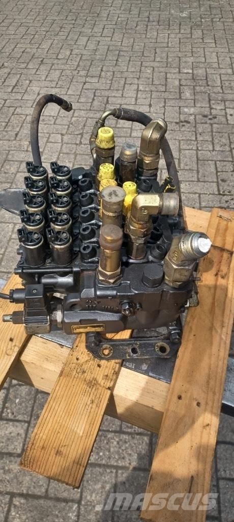 Valmet 911.1 Abbattitrici, Disboscatrici