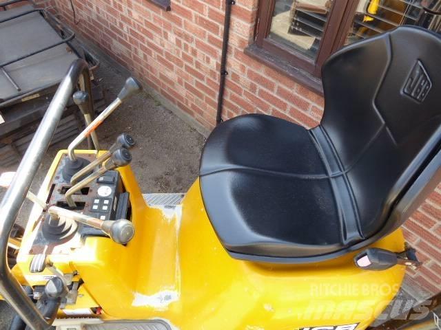 JCB 8008 CTS Miniescavatori