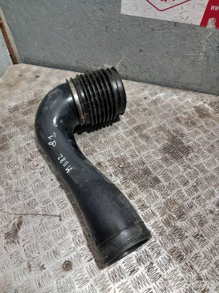MAN TGX  81082010490 Cabine e interni