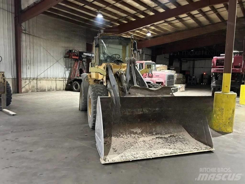 Volvo L 90 E Pale gommate