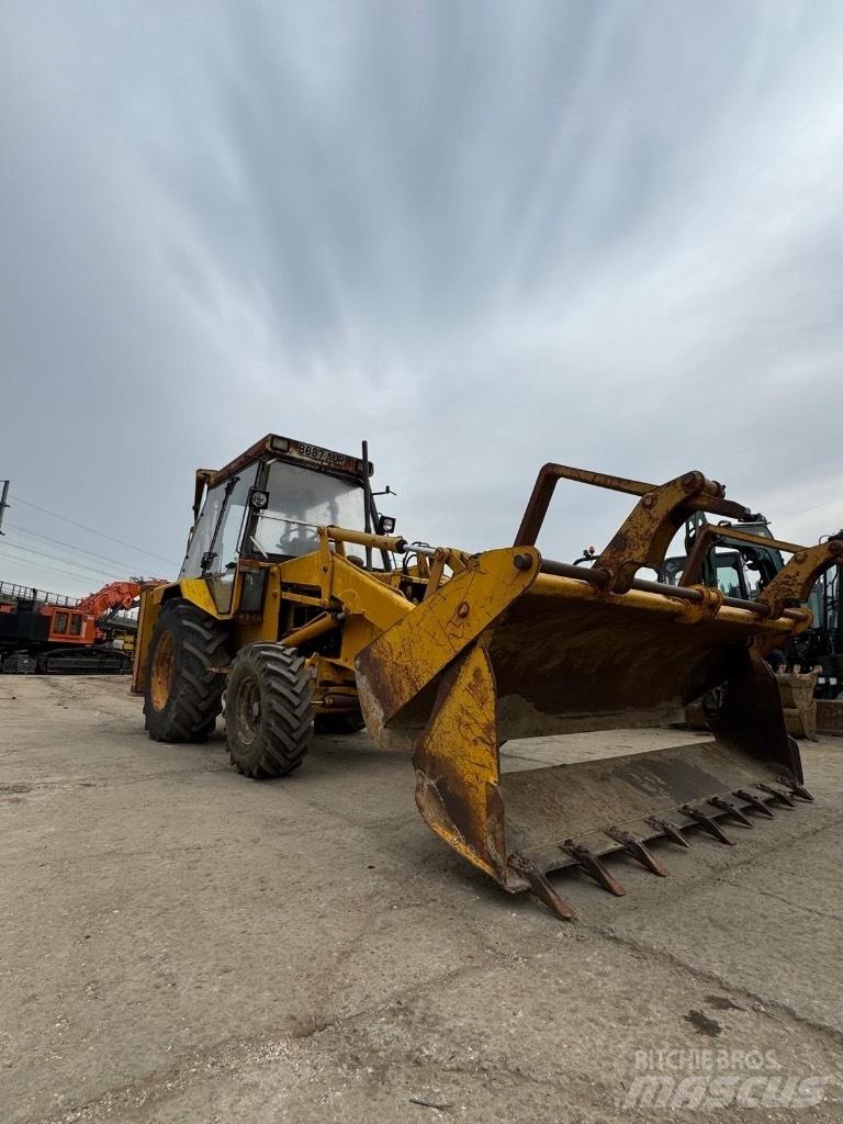 JCB 3 CX Terne