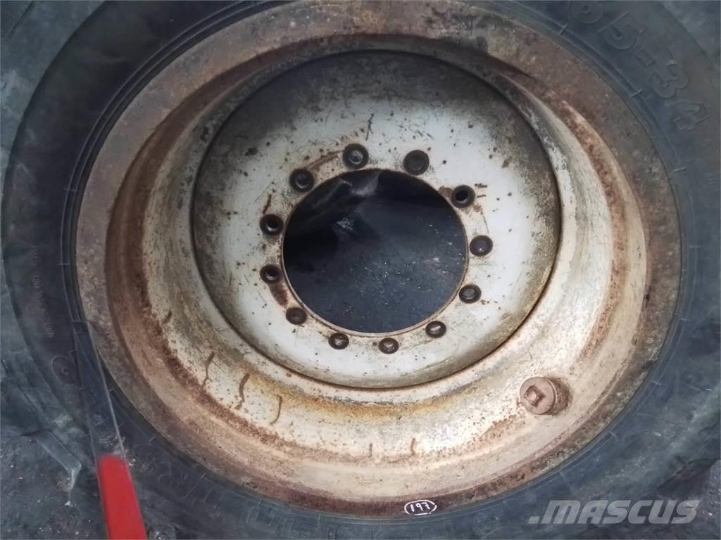 Valmet 836 20x34 Pneumatici, ruote e cerchioni