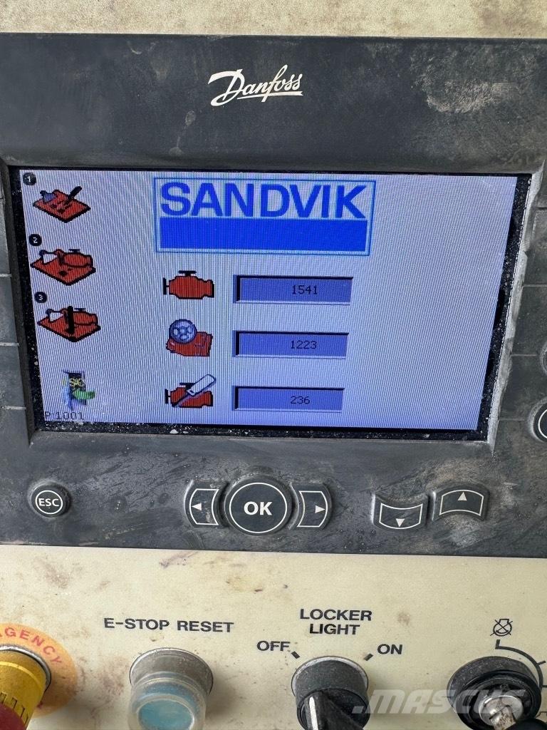 Sandvik QJ 241 Frantoi mobili