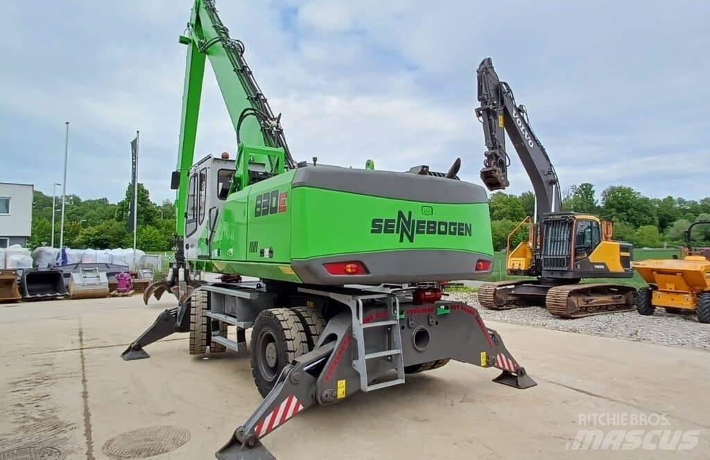 Sennebogen 830E Movimentazione rifiuti