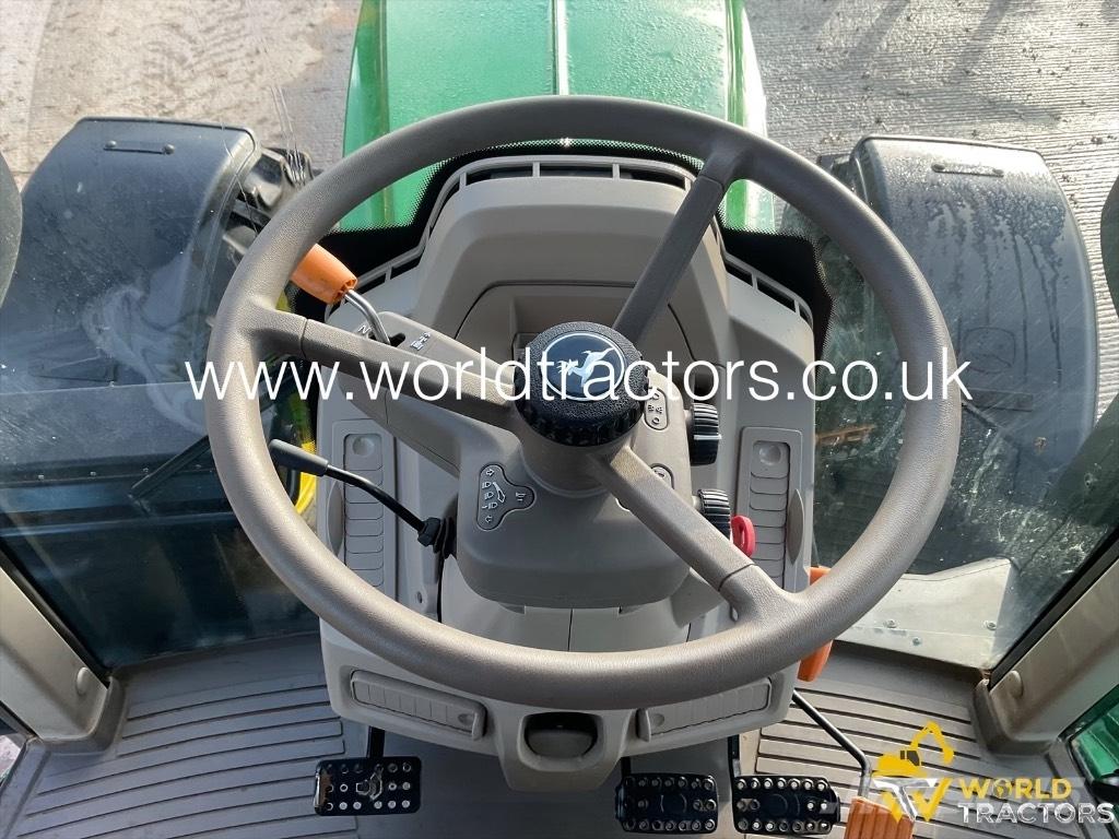 John Deere 6130 M Trattori