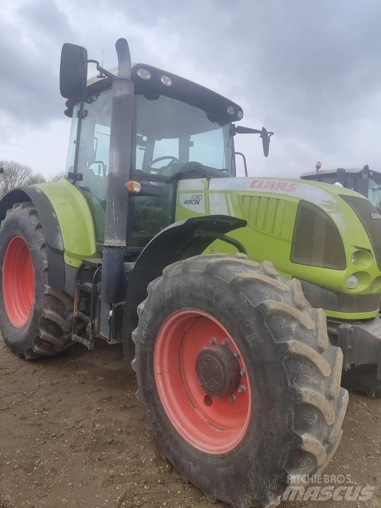 CLAAS Arion 630 Trattori