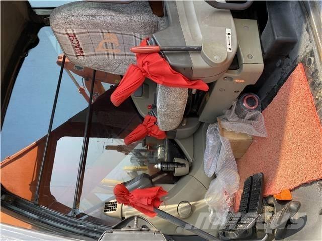 Hitachi ZX210 Escavatori cingolati