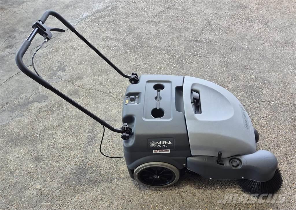 Nilfisk SW 750 Spazzatrici