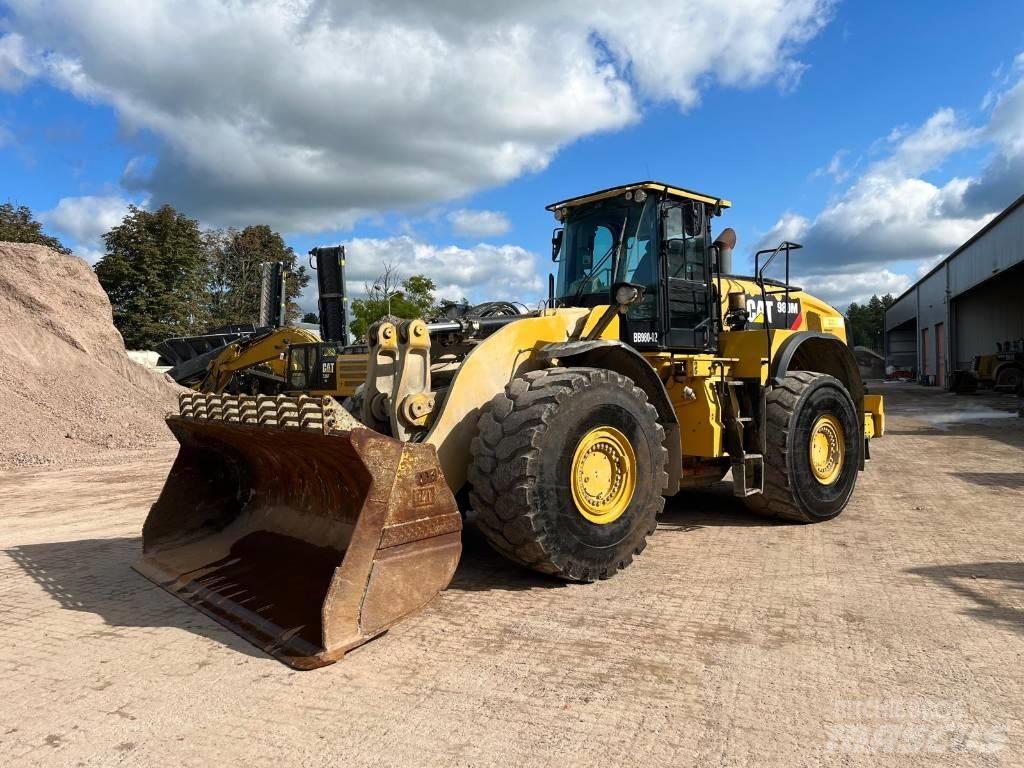 CAT 980M Pale gommate