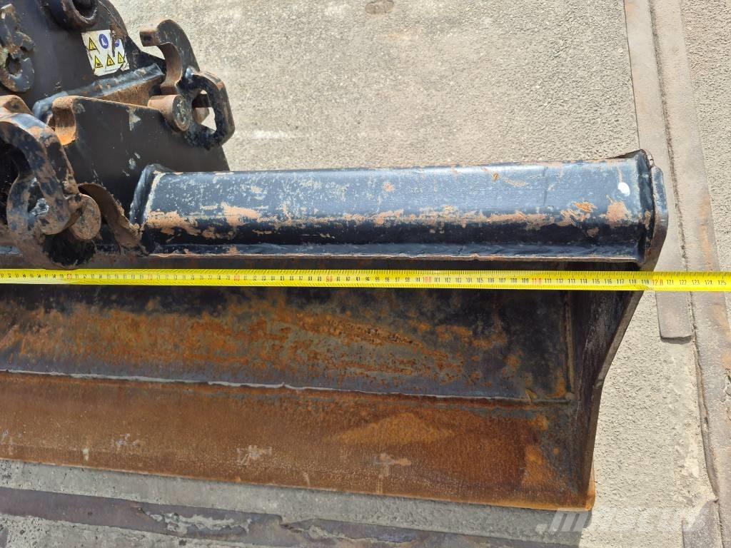 Sunward SWE 25 UF Miniescavatori