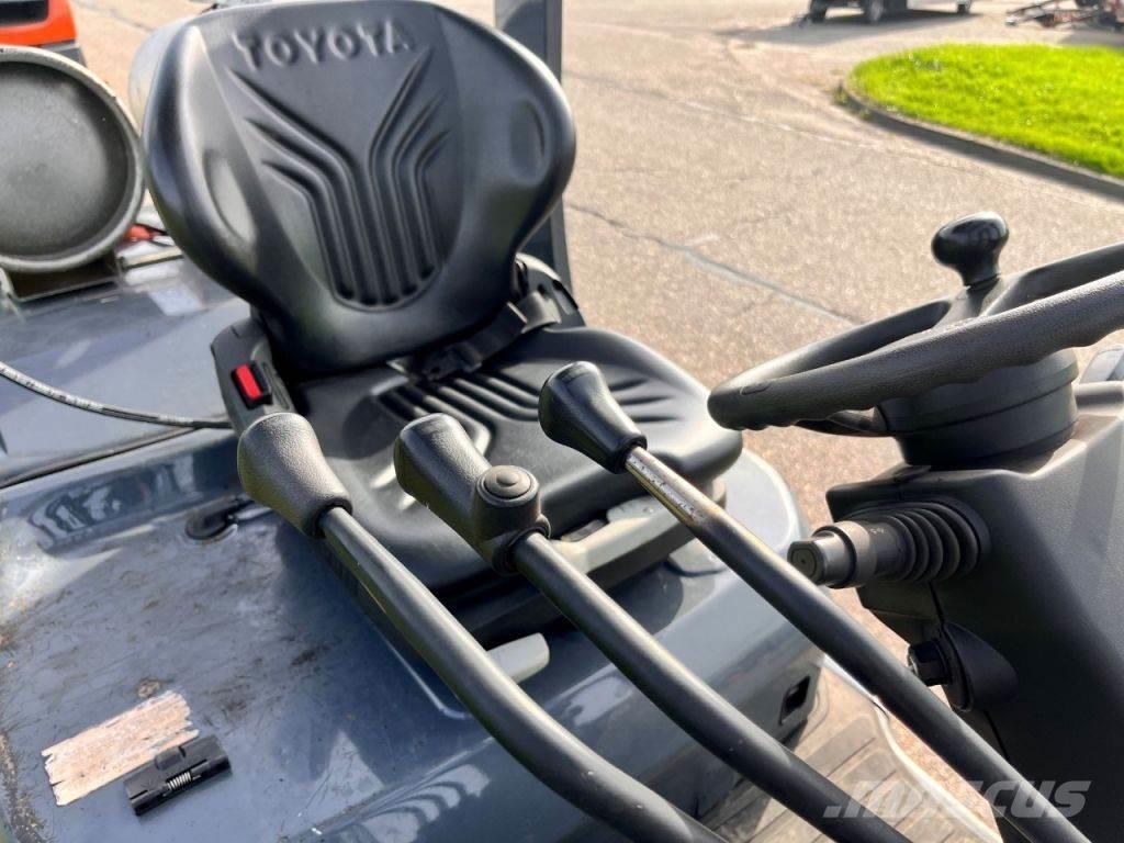 Toyota 02-8FGJF35 Carrelli elevatori GPL